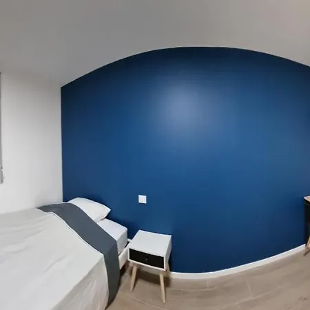 Апартаменты Avec Douche Privative Dans Partage - Metro - Wifi *